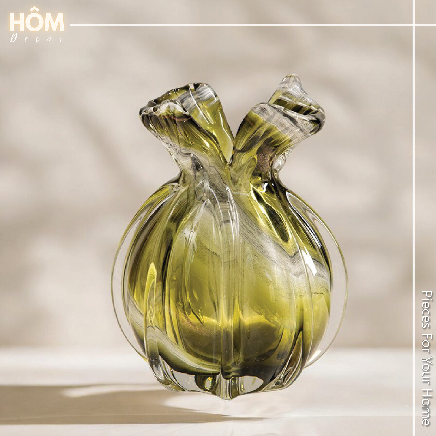 Bình hoa miệng loe xanh lá