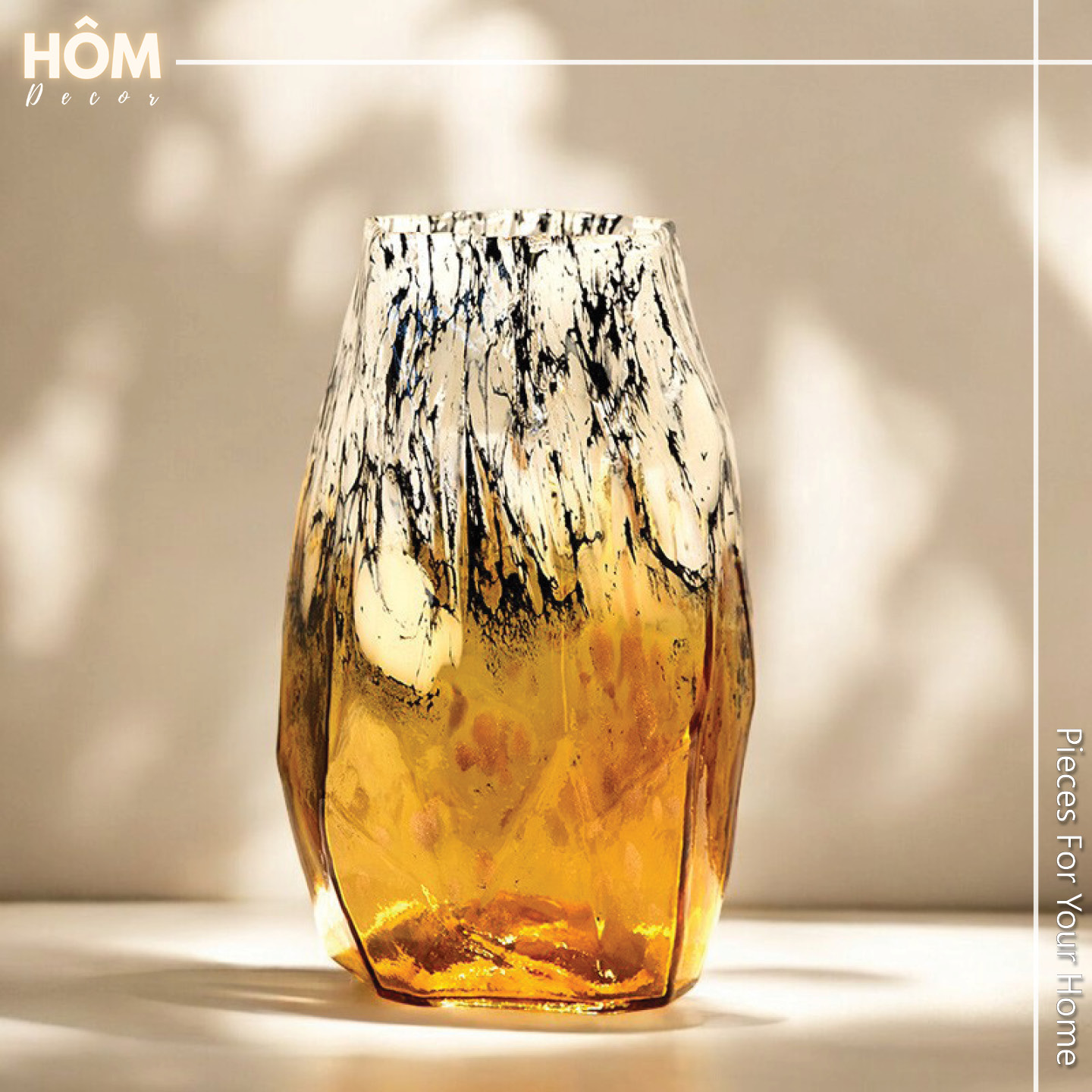 Bình hoa hổ phách miệng trắng tuyết