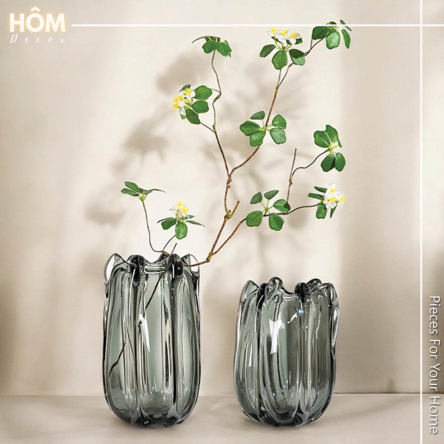 Bình hoa thủy tinh ống loe