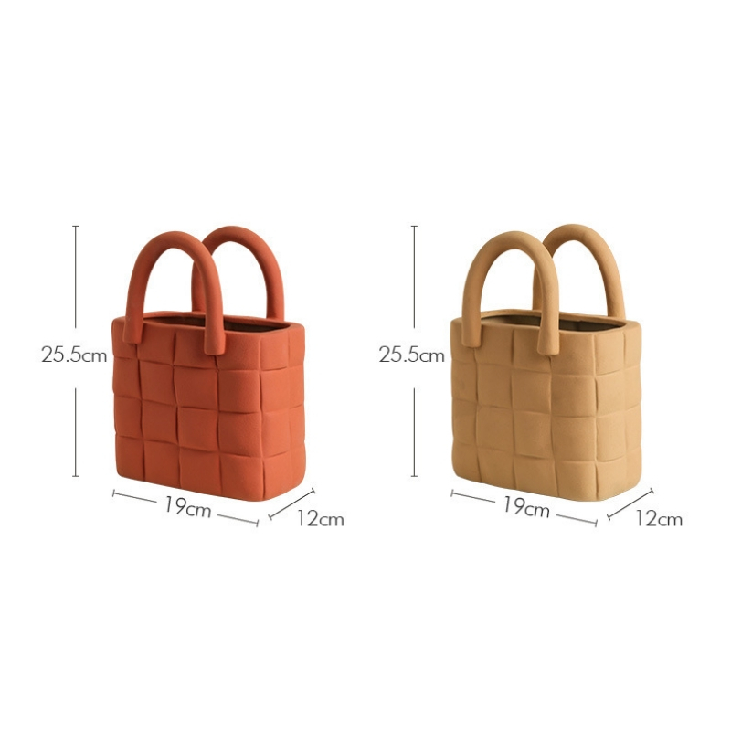 Giỏ hoa trang trí bằng gốm