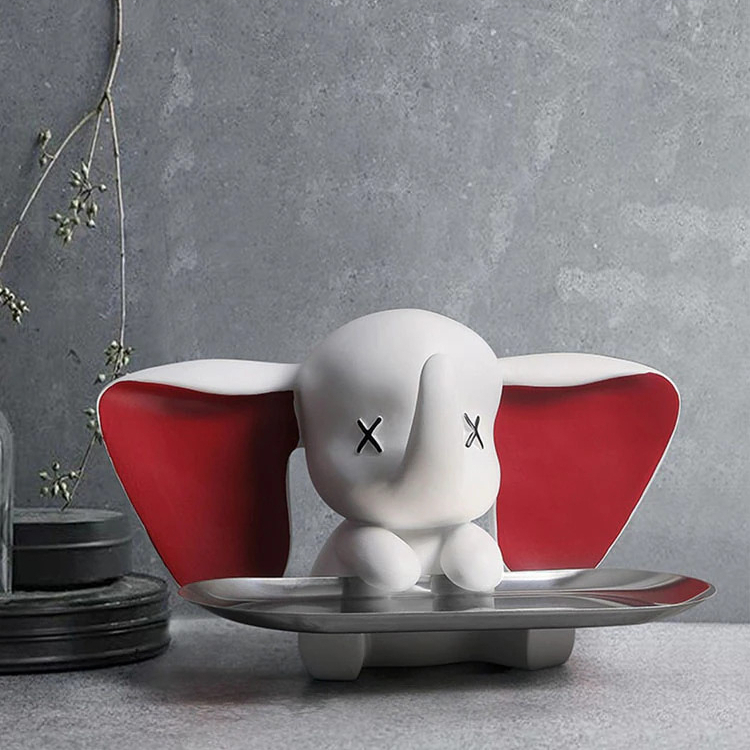 Chú voi bê khay ngộ nghĩnh