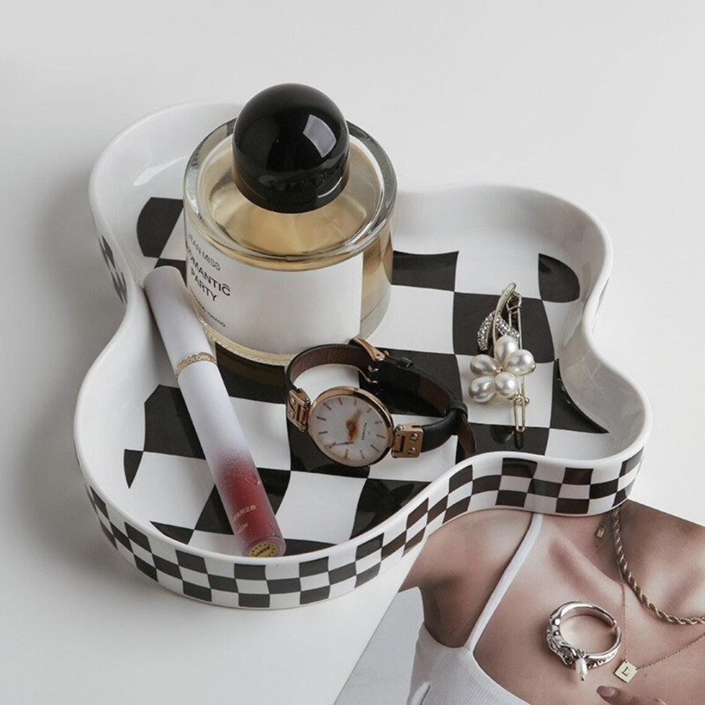 Khay gốm sứ caro trắng đen