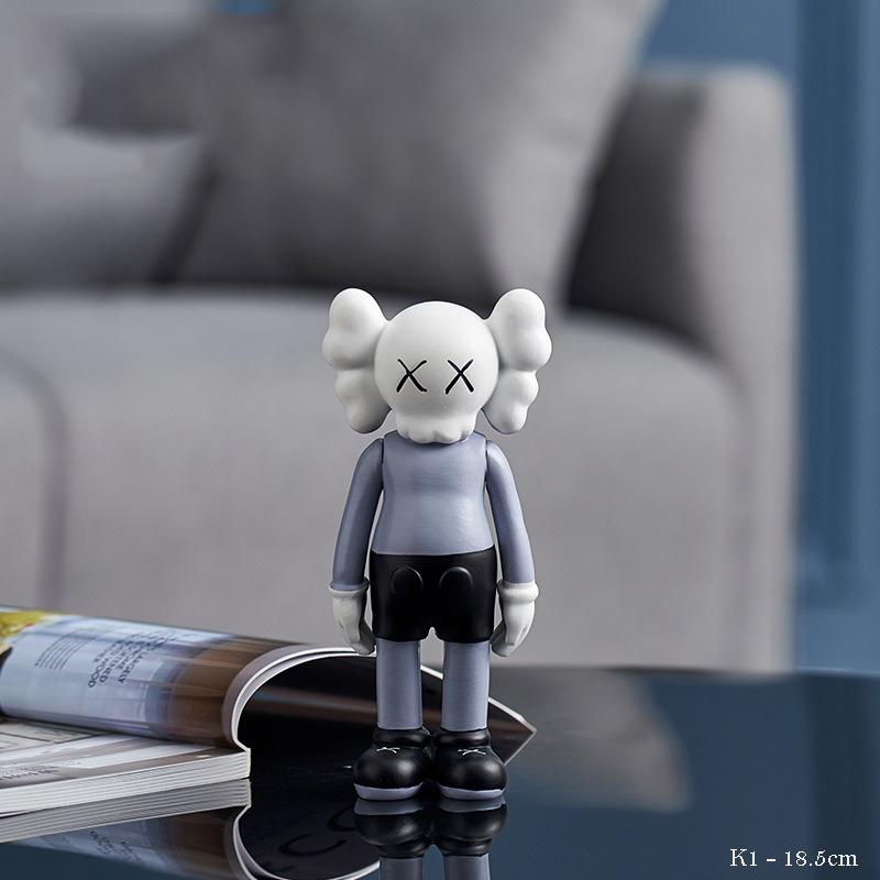 Tượng Kaws