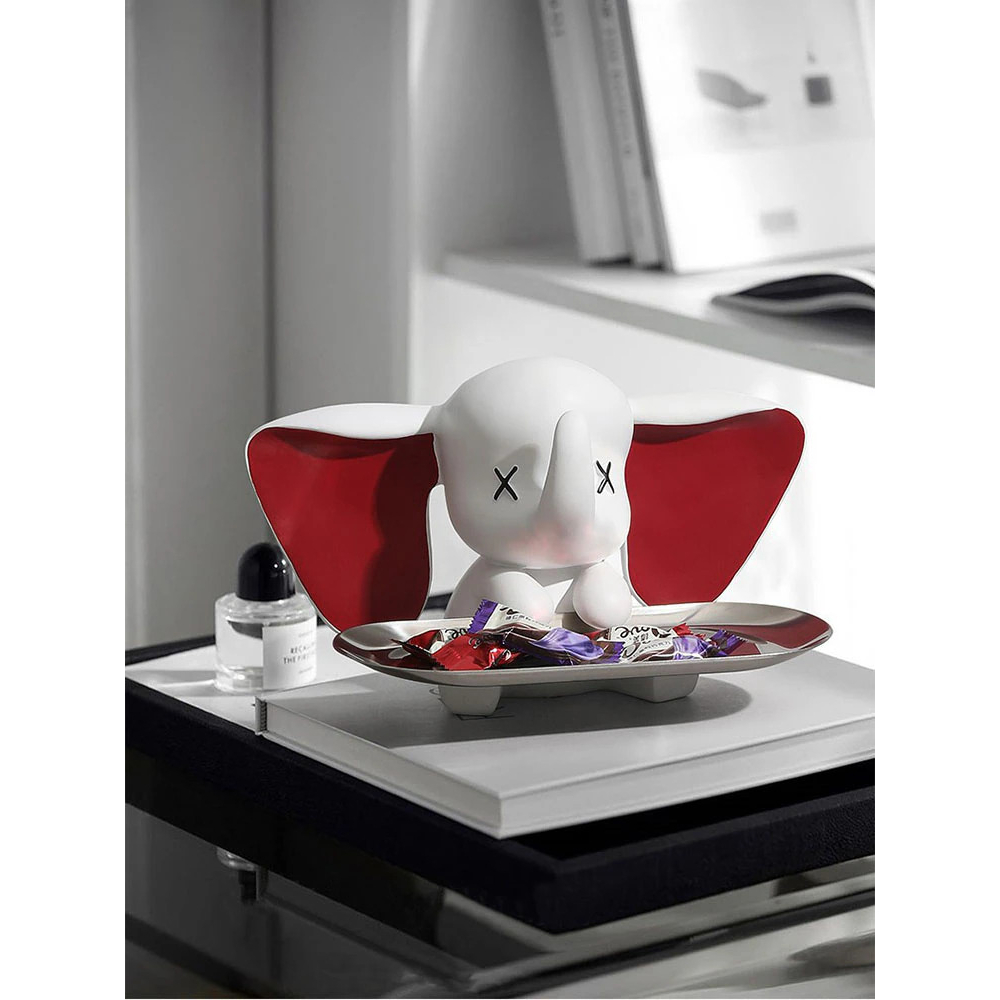 Chú voi bê khay ngộ nghĩnh