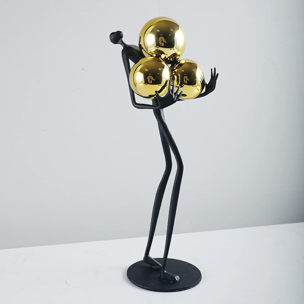 Tượng người ôm bóng