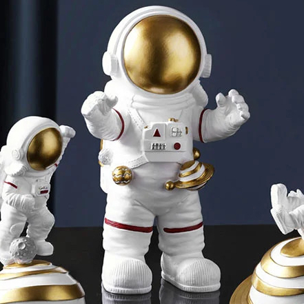 Bộ tượng phi hành gia