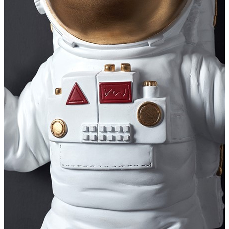 Bộ tượng phi hành gia treo tường