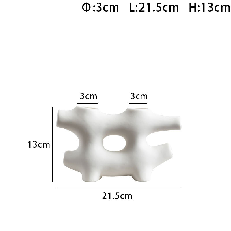 Bình gốm hình Chữ Thăng