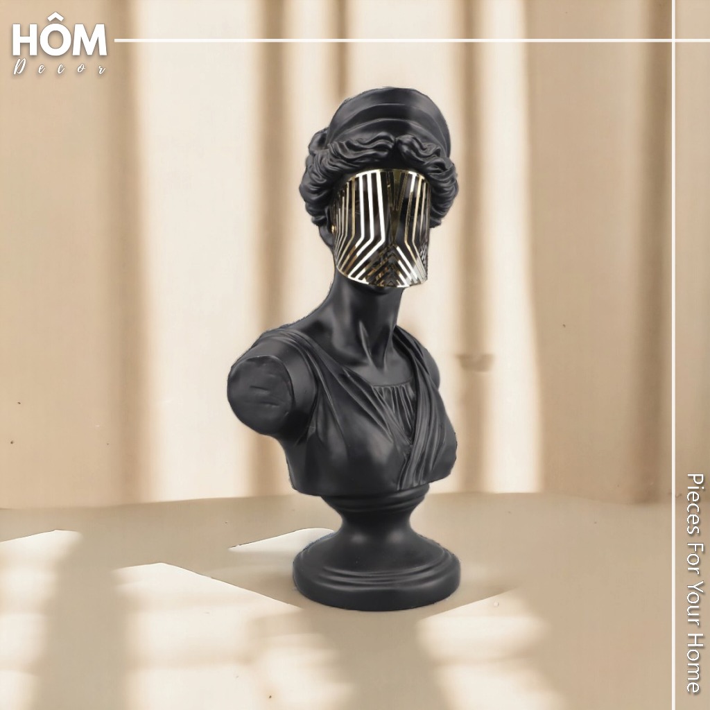 Tượng nữ thần hy lạp đeo mặt nạ