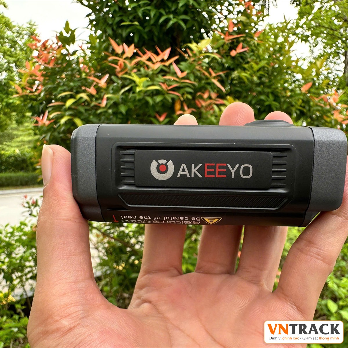 Camera Hành Trình Xe Máy Akeeyo AKY-710 Lite | Ghi 2K, Pin 4 Giờ