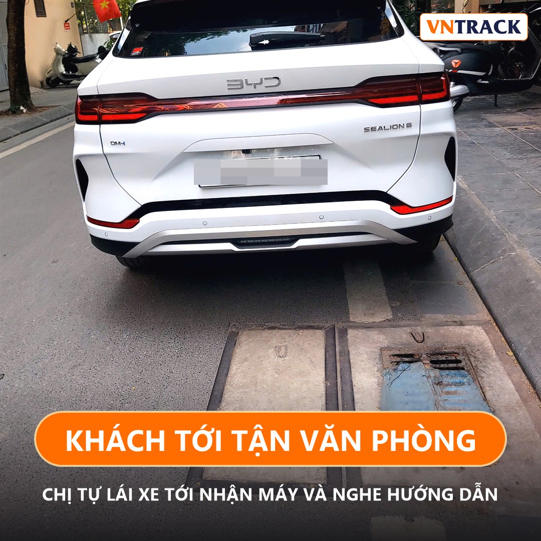 Khách tự lái xe BYD Sealion 6 tới văn phòng Vntrack nhận máy định vị A9 Mini