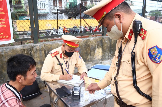 CSGT khi tuần tra kiểm soát có những quyền hạn gì theo quy định mới?