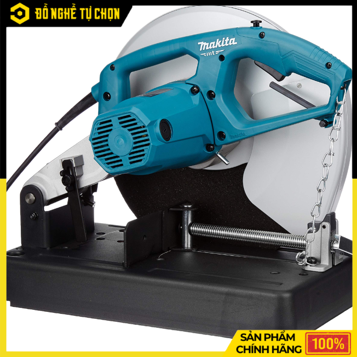 Makita M2401B ổn định khi thao tác cắt thực tế