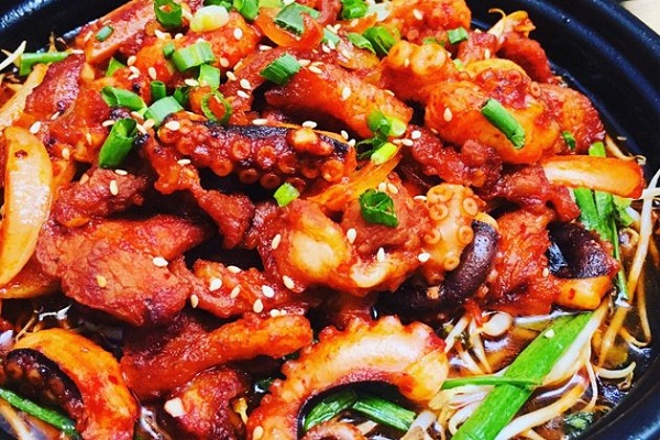 Hướng dẫn bạn Cách làm bạch tuộc xào cay Thơm ngon