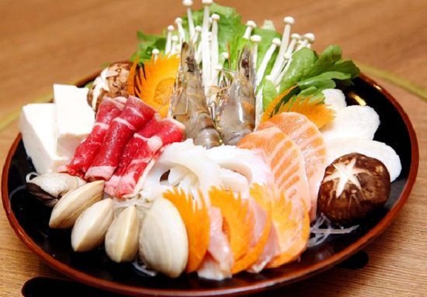 Cách Nấu Lẩu Hải Sản Thập Cẩm Ngon: Nước Dùng Ngọt Sâu, Hải Sản Giòn Tươi