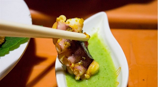 bạch tuộc nướng muối ớt 1