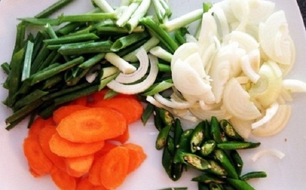 bạch tuộc xào cay hàn quốc