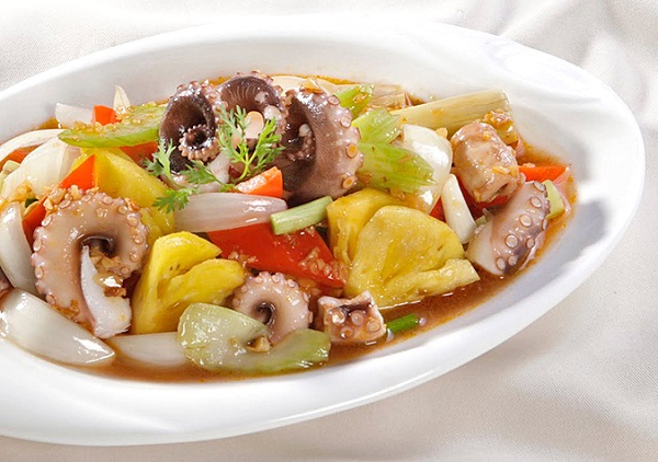 bạch tuộc xào chua ngọt