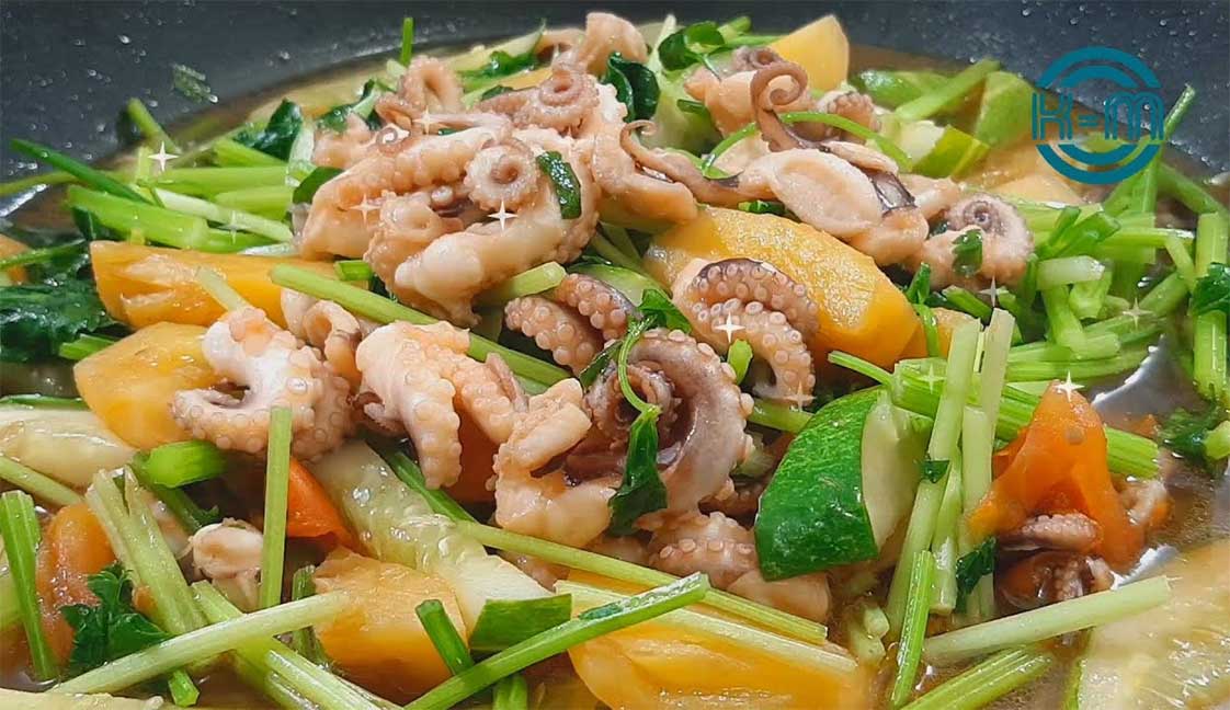 cách làm món bạch tuộc xào dứa ngon