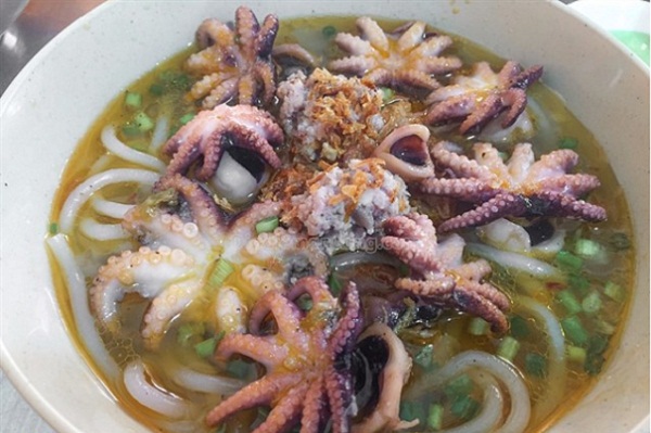 bánh canh bạch tuộc