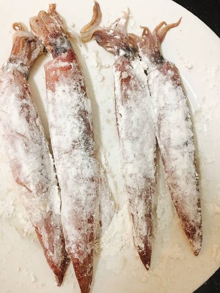 Mực trứng tẩm bột