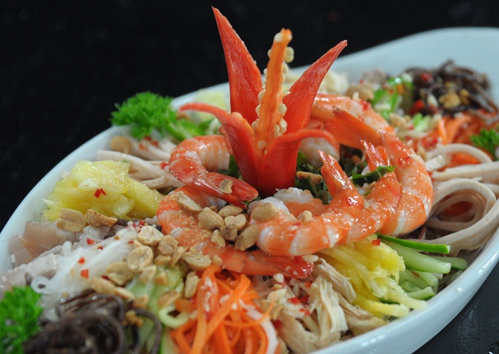 gỏi hải sản ngó sen