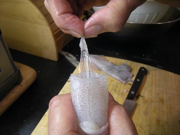 làm sạch mực ống