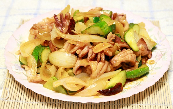 mực 1 nắng xào chua ngọt