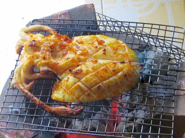 muc nang nuong sa te