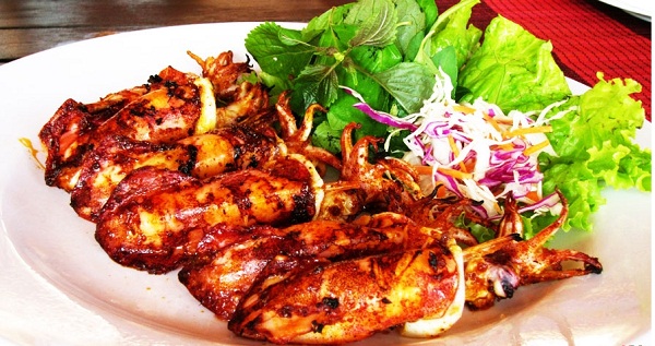 mực trứng nướng sa tế