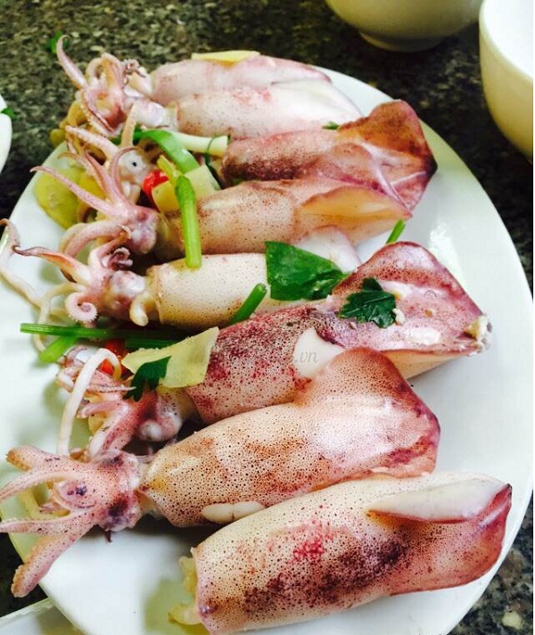 mực trứng hấp hành gừng