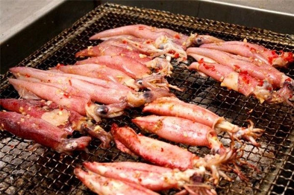 mực trứng nướng