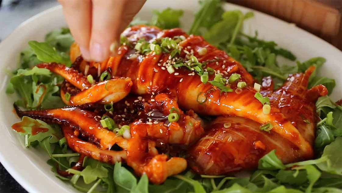 cách làm Mực ống nướng sốt gochujang Hàn Quốc