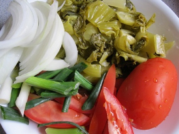 nguyên liệu mực xào dưa cải