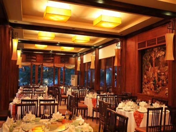 nha hang hai san ngon