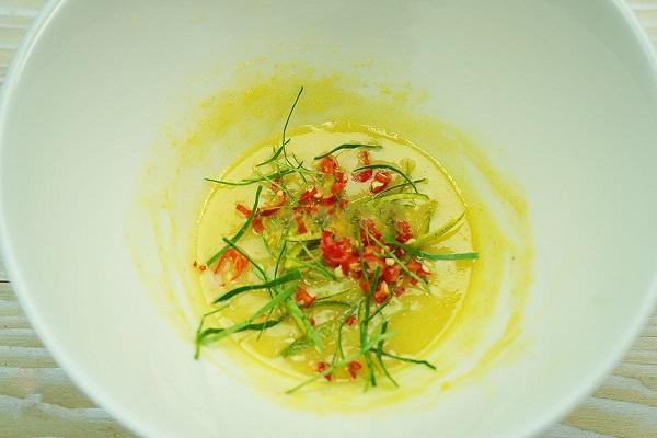 nước chấm mù tạt vàng