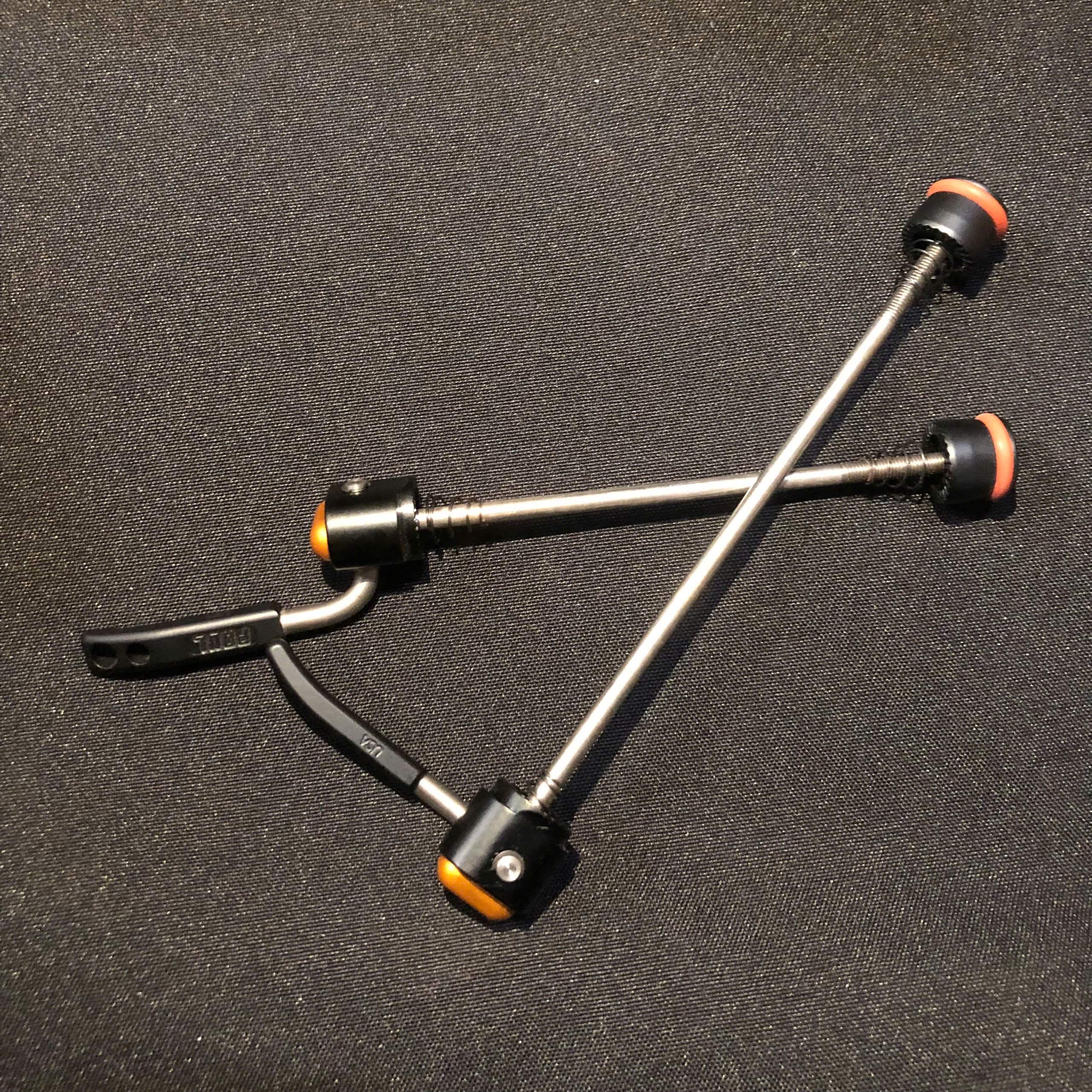 Cũ [*A] Paul Hub Quick Release Skewer Set | Black/Orange
