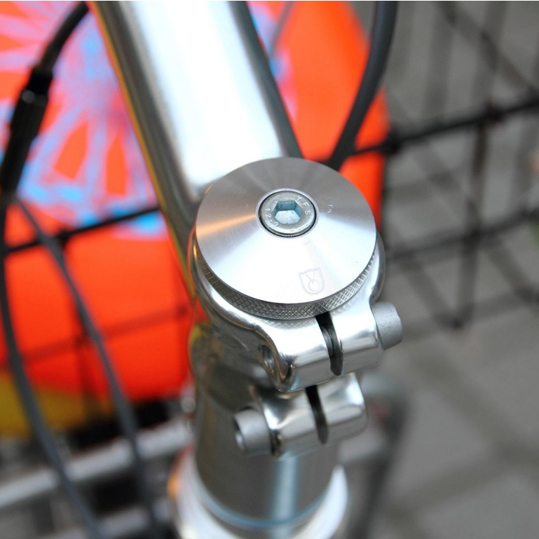 Nắp Chụp Pô Tăng Velo Orange Knurled Stem Cap