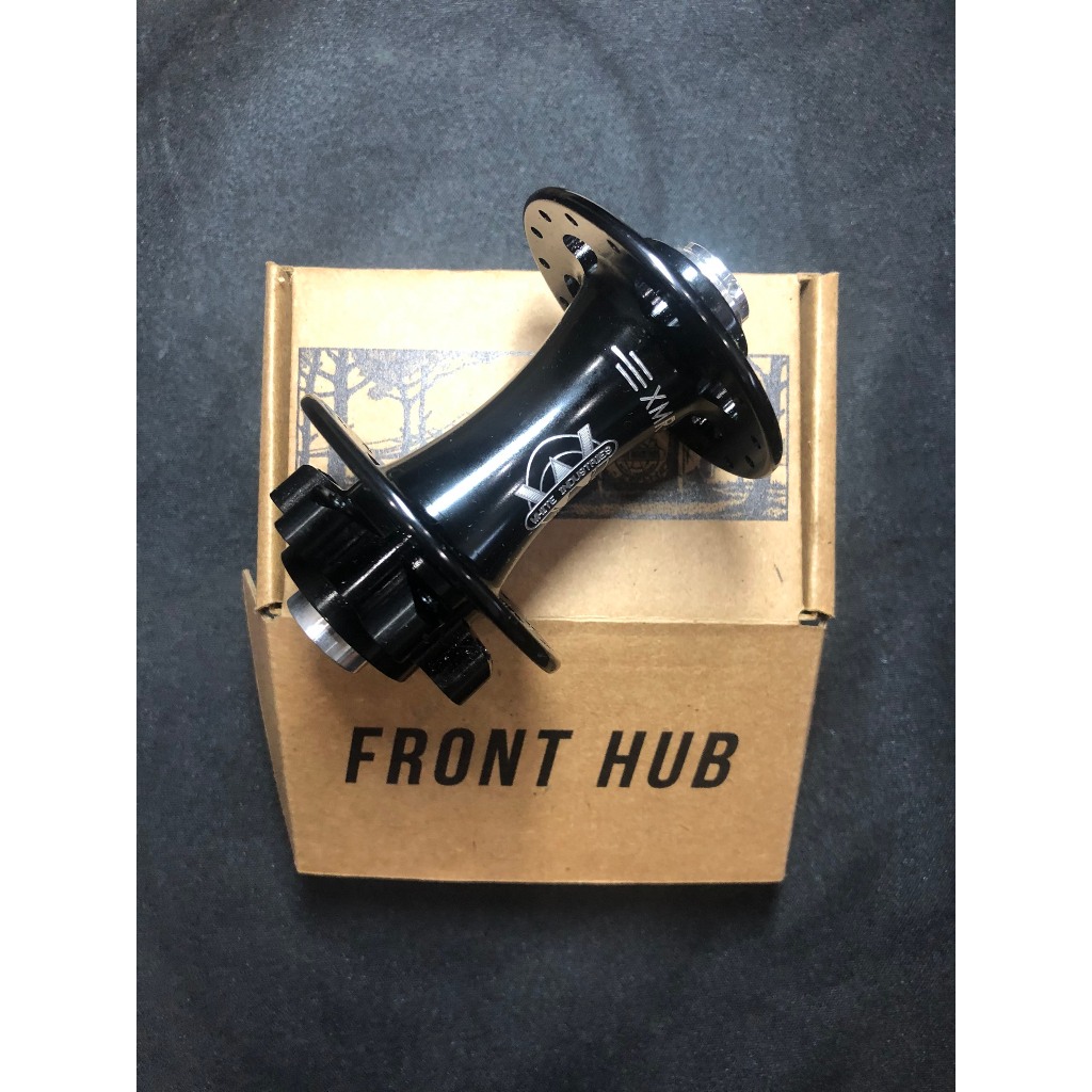 White Industries XMR Front Hub | 6B/12X100 | Black