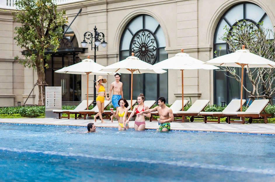 Combo Hà Nội Phú Quốc Lễ 2/9 4 Ngày 3 Đêm | Vinholiday Fiesta + Vé VinWonders & Safari