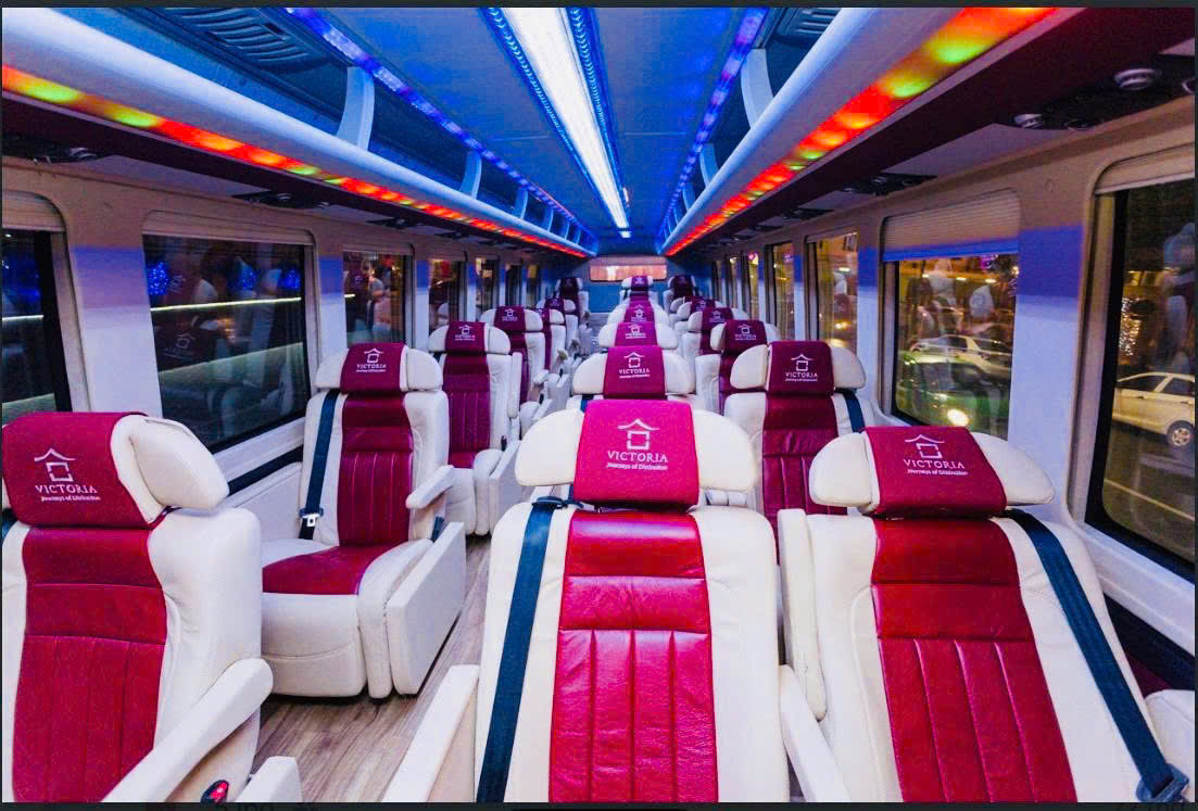 Cho Thuê Xe Dcar VIP 28 Chỗ Tại Hà Nội – Xe Đời Mới, Nội Thất Sang Trọng