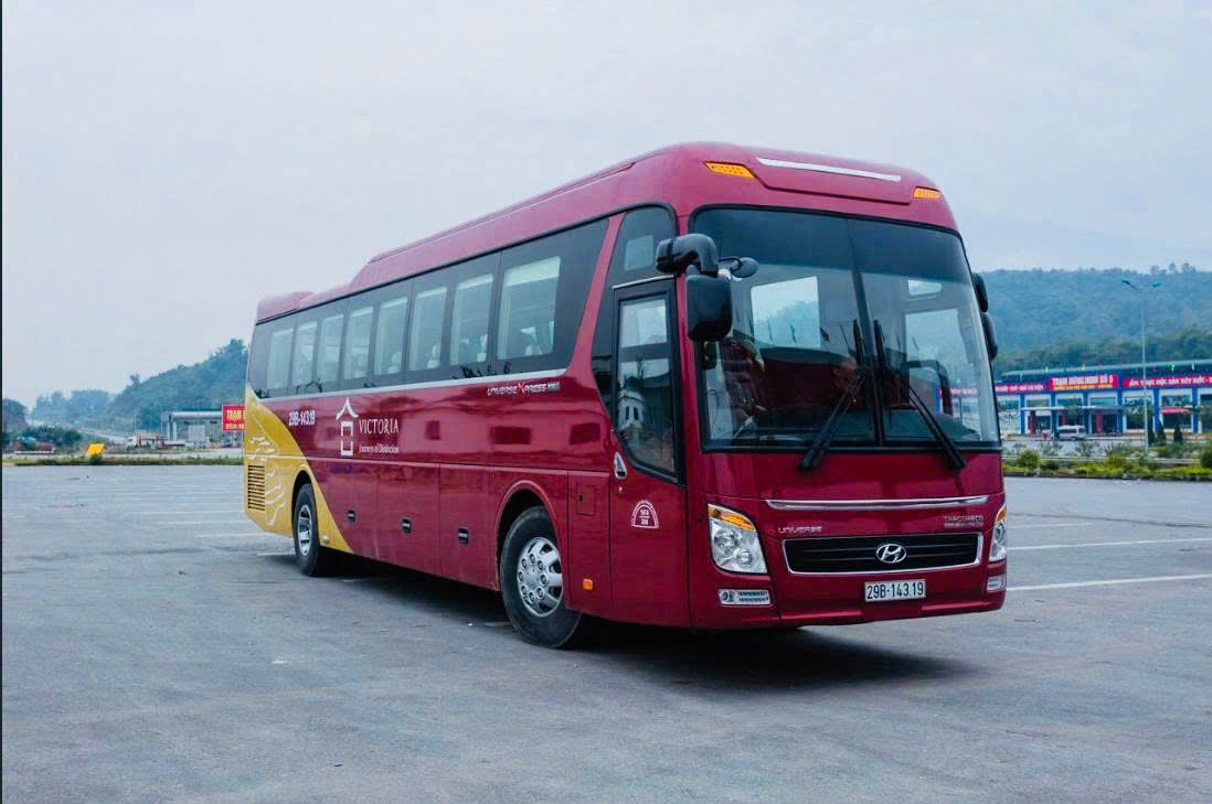 Cho Thuê Xe Dcar VIP 28 Chỗ Tại Hà Nội – Xe Đời Mới, Nội Thất Sang Trọng