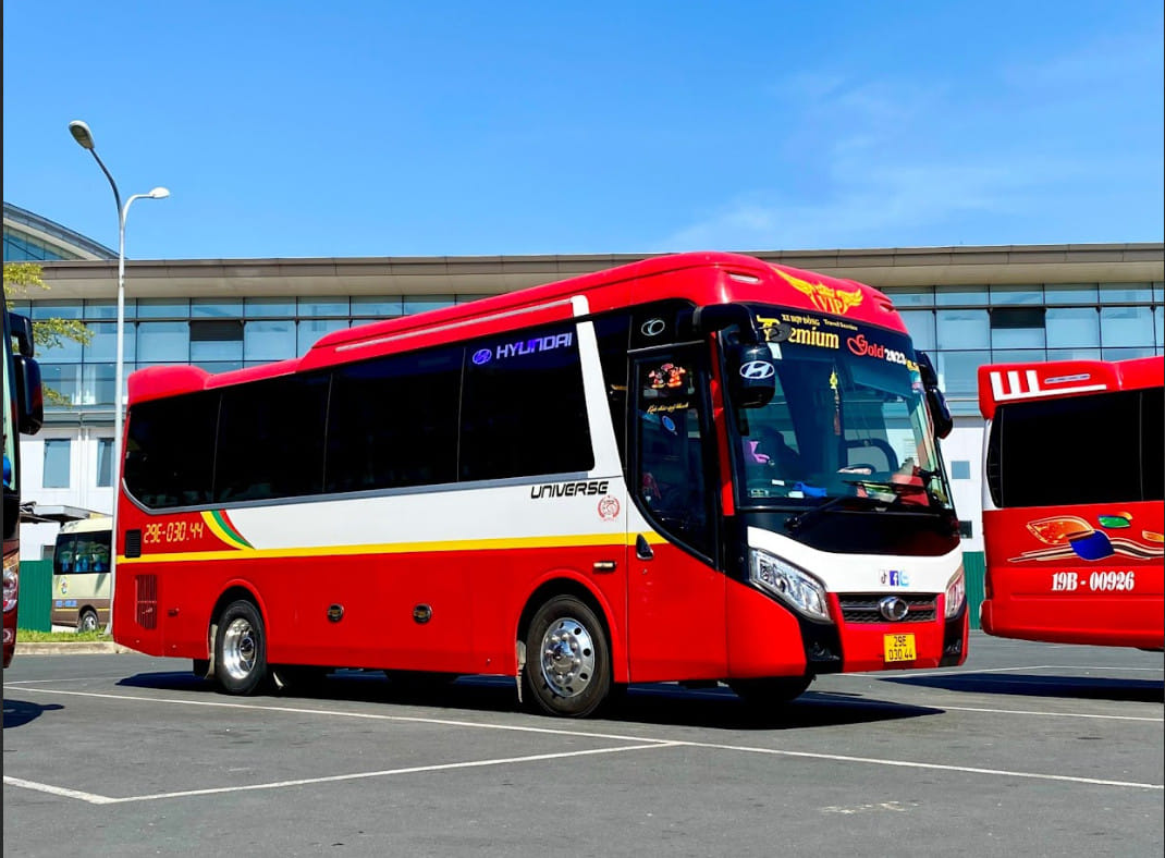 Thuê Xe Du Lịch 34 Chỗ Tại Hà Nội – Xe Mới, Tiện Nghi, Giá Ưu Đãi