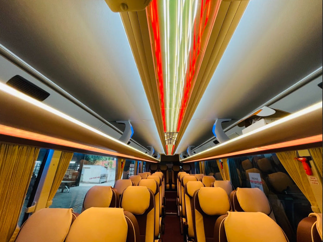 Thuê Xe Du Lịch 29 Chỗ Tại Hà Nội – Xe Đời Mới, Giá Tốt, Tài Xế Kinh Nghiệm