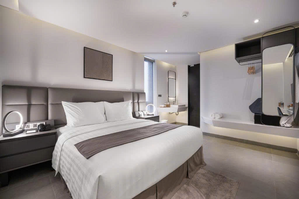 Combo Đà Nẵng 4N3Đ Từ Hà Nội | The Legend Boutique Hotel 4 Sao