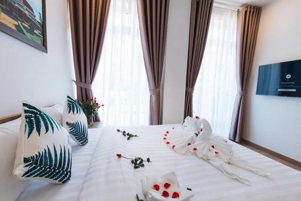 Combo Hà Nội - Đà Lạt Siêu Rẻ | Bay Bamboo + Khách Sạn Trung Tâm Chỉ Từ 3.xxx