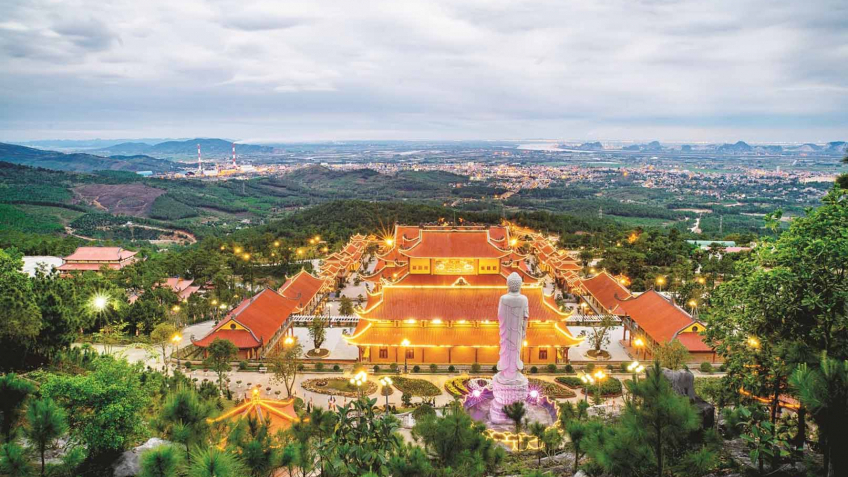 Tour Lễ Hội Yên Tử 2 Ngày 1 Đêm – Lễ Chùa, Nghỉ Dưỡng Tâm Linh