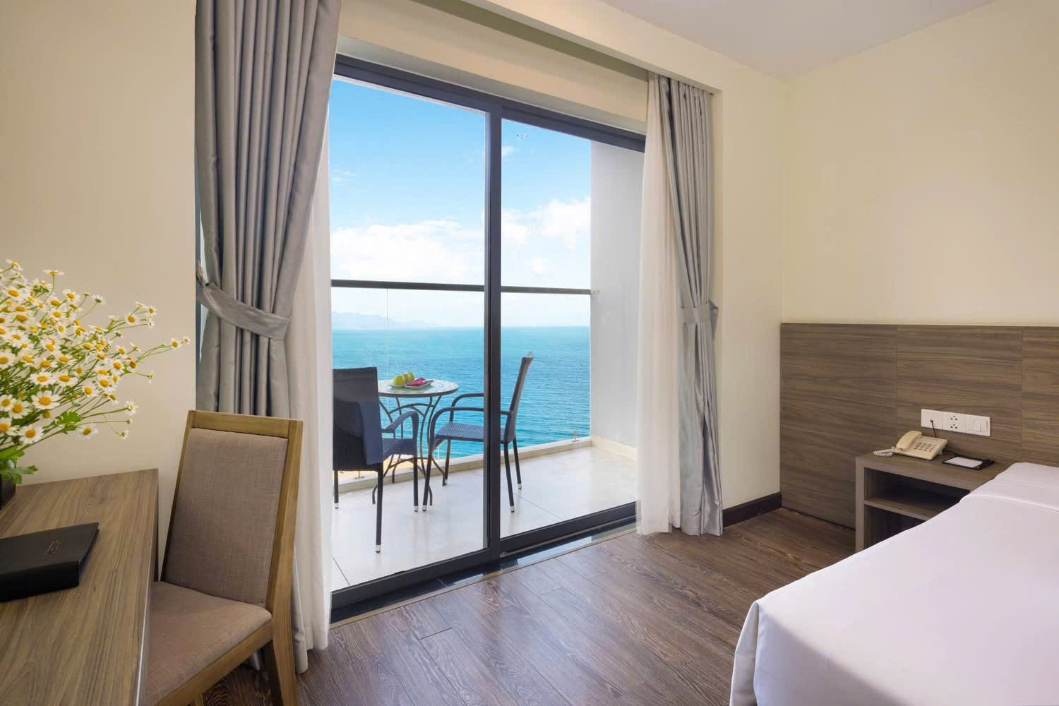 Combo Hà Nội – Nha Trang Xavia Hotel 4⭐ Tháng 6