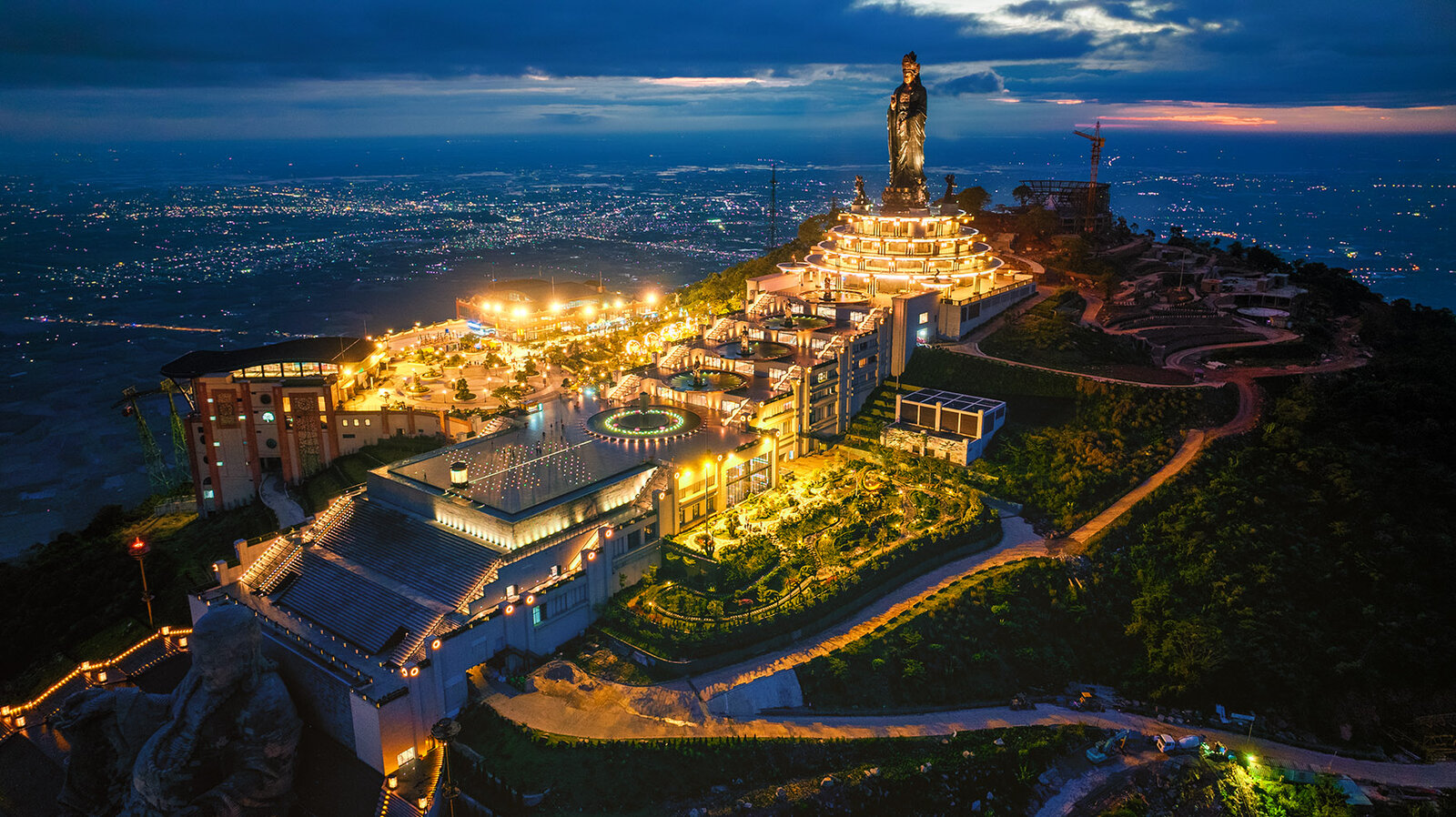 Tour Sài Gòn - Củ Chi - Tây Ninh - Mỹ Tho - Bến Tre 4N3Đ Từ Hà Nội