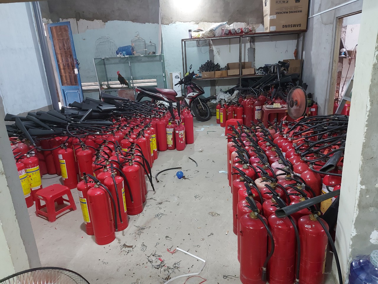 Giá nạp bình chữa cháy MFZ4 (4Kg)